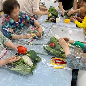 [늘푸른기억돌봄학교] 우양재단 먹네사업 선정, 마음을 전하는 채소꽃다발